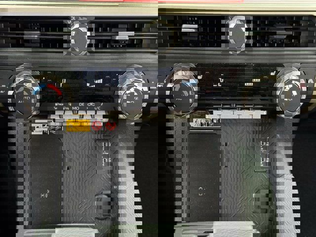 Used 2025 Toyota Tacoma TRD Off-Road w/ TRD Off Road Upgrade Package image 19