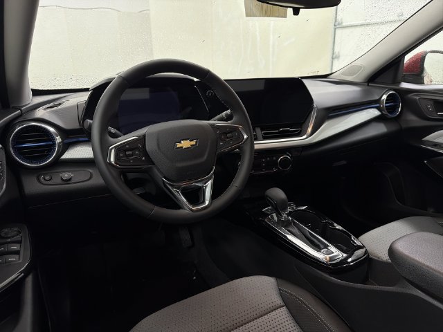 Certified 2026 Chevrolet Trax LT w/ Sunroof Package FWD image 18