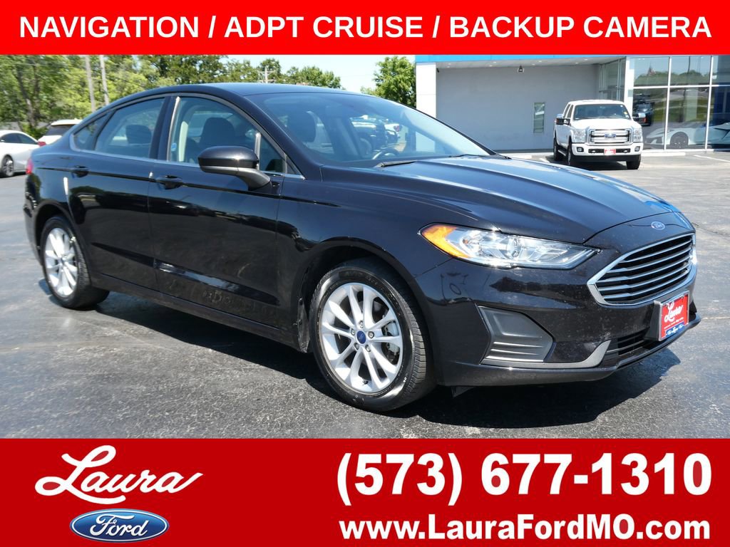 Used 2020 Ford Fusion SE FWD image 1