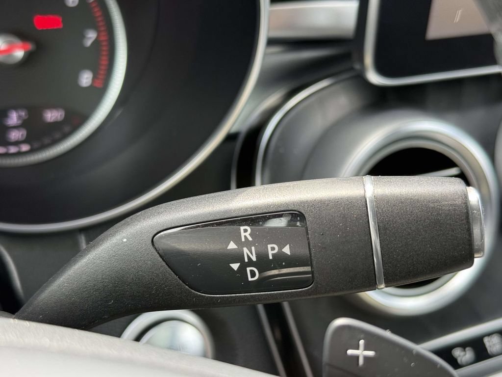 Used 2017 Mercedes-Benz GLC 300 4MATIC image 23