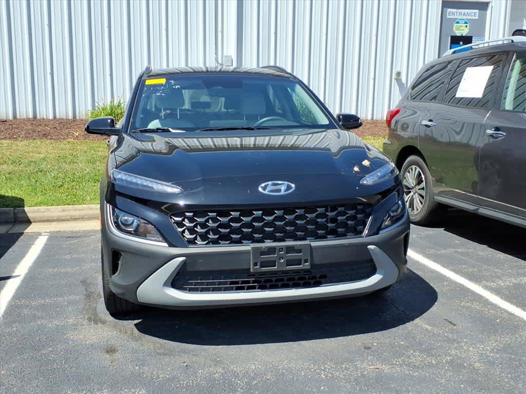 Used 2023 Hyundai Kona SEL w/ Cargo Package AWD/4WD image 5