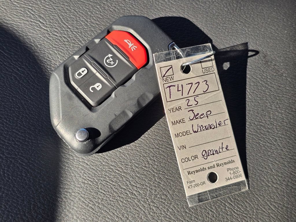 New 2025 Jeep Wrangler Unlimited Rubicon AWD/4WD image 30