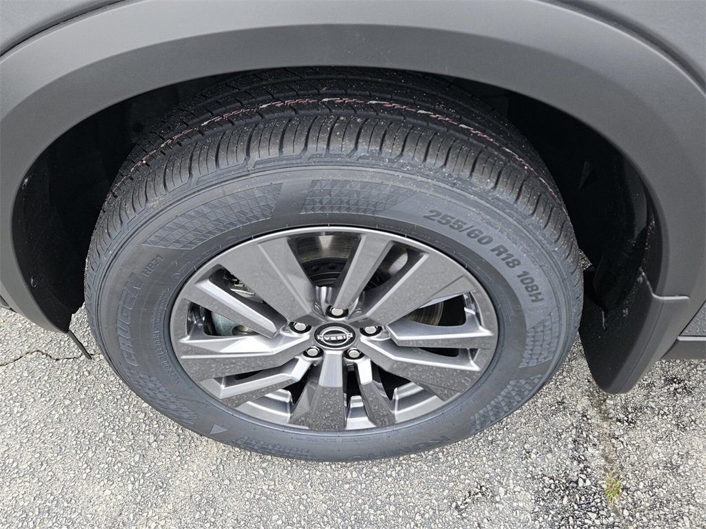 New 2025 Nissan Pathfinder SV image 19