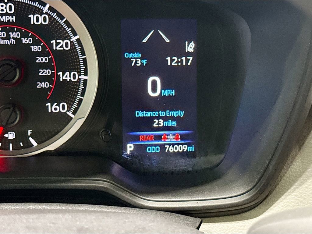 Used 2022 Toyota Corolla Cross L image 31