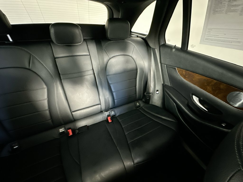 Used 2017 Mercedes-Benz GLC 300 image 14