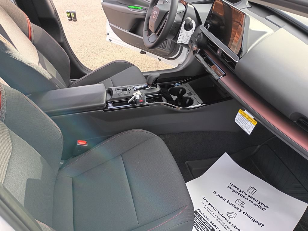 New 2026 Toyota Prius SE image 17