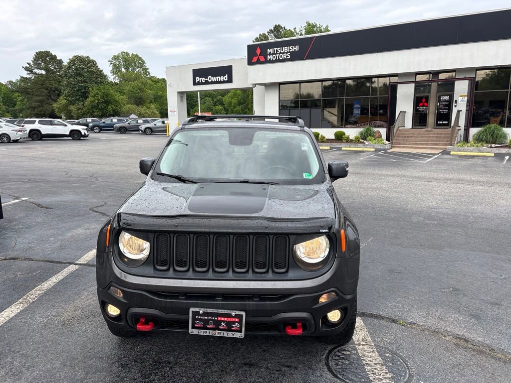 Used 2016 Jeep Renegade Trailhawk w/ Premium Trailhawk Package AWD/4WD image 8