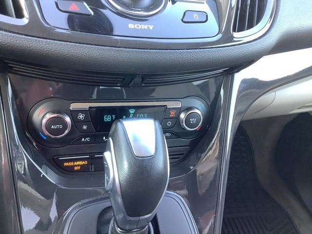Used 2016 Ford Escape Titanium image 32