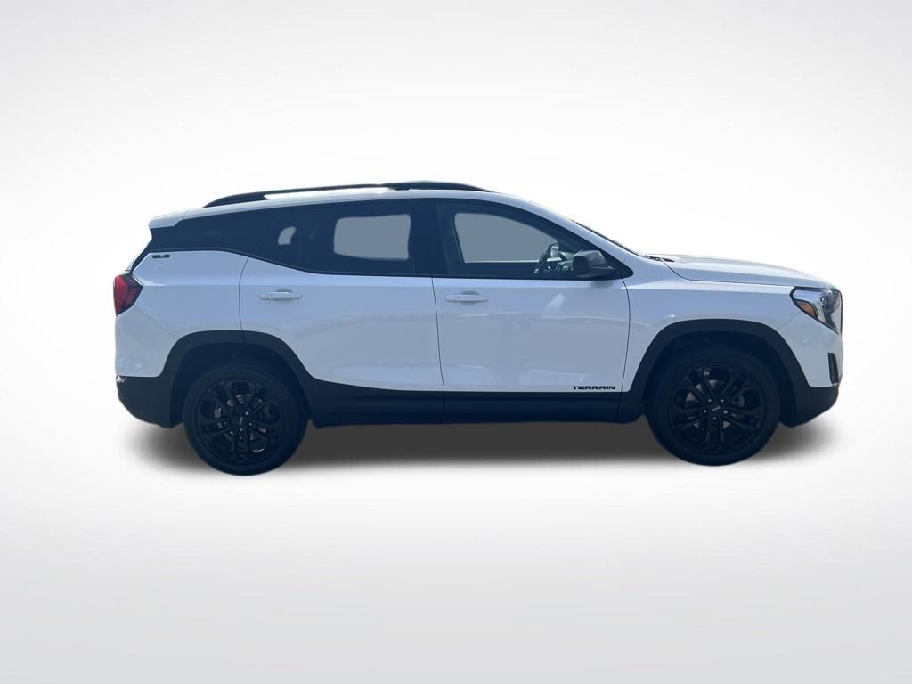 Used 2021 GMC Terrain SLE w/ Elevation Edition image 7