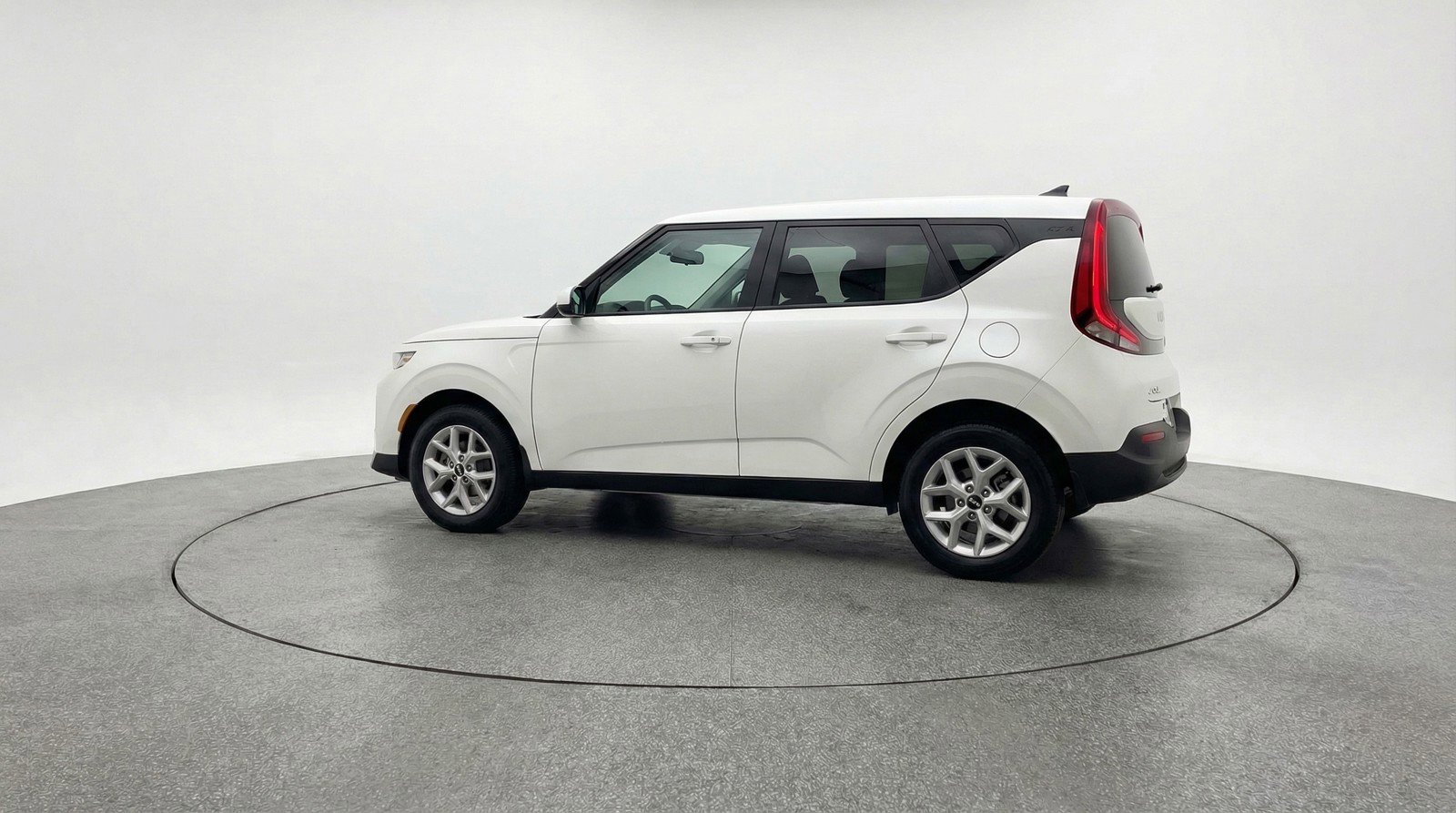 Used 2025 Kia Soul LX w/ LX Technology Package image 6