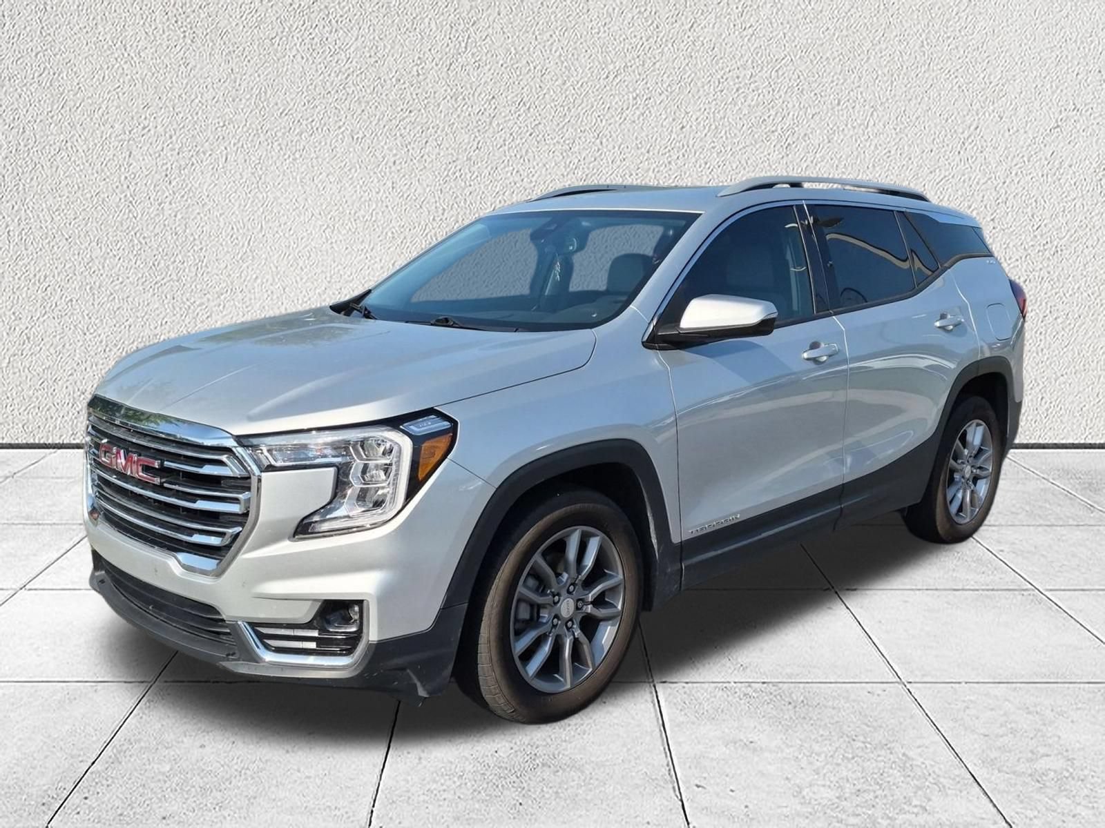 Used 2022 GMC Terrain SLT w/ Infotainment Package II AWD/4WD image 7