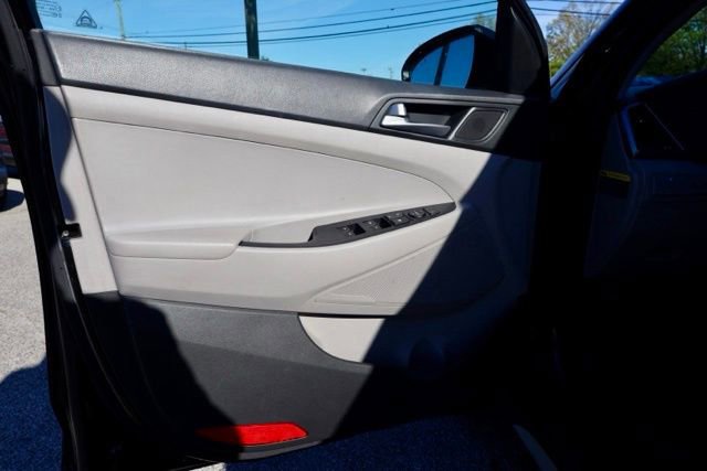 Used 2017 Hyundai Tucson Sport image 22