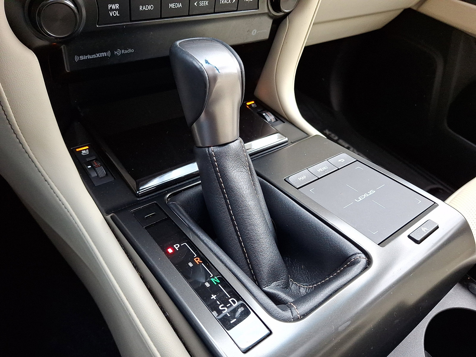 Certified 2022 Lexus GX 460 Premium image 16