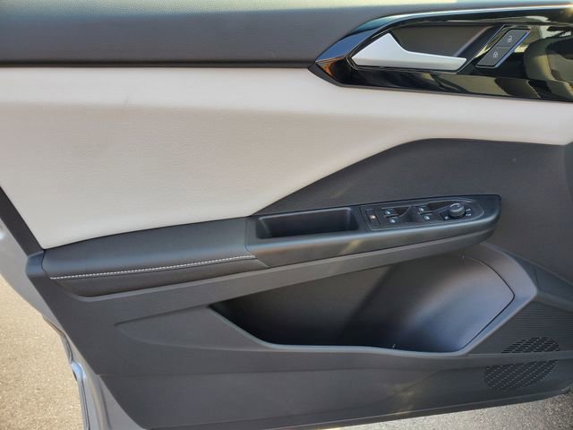 New 2025 Volkswagen Taos S image 12