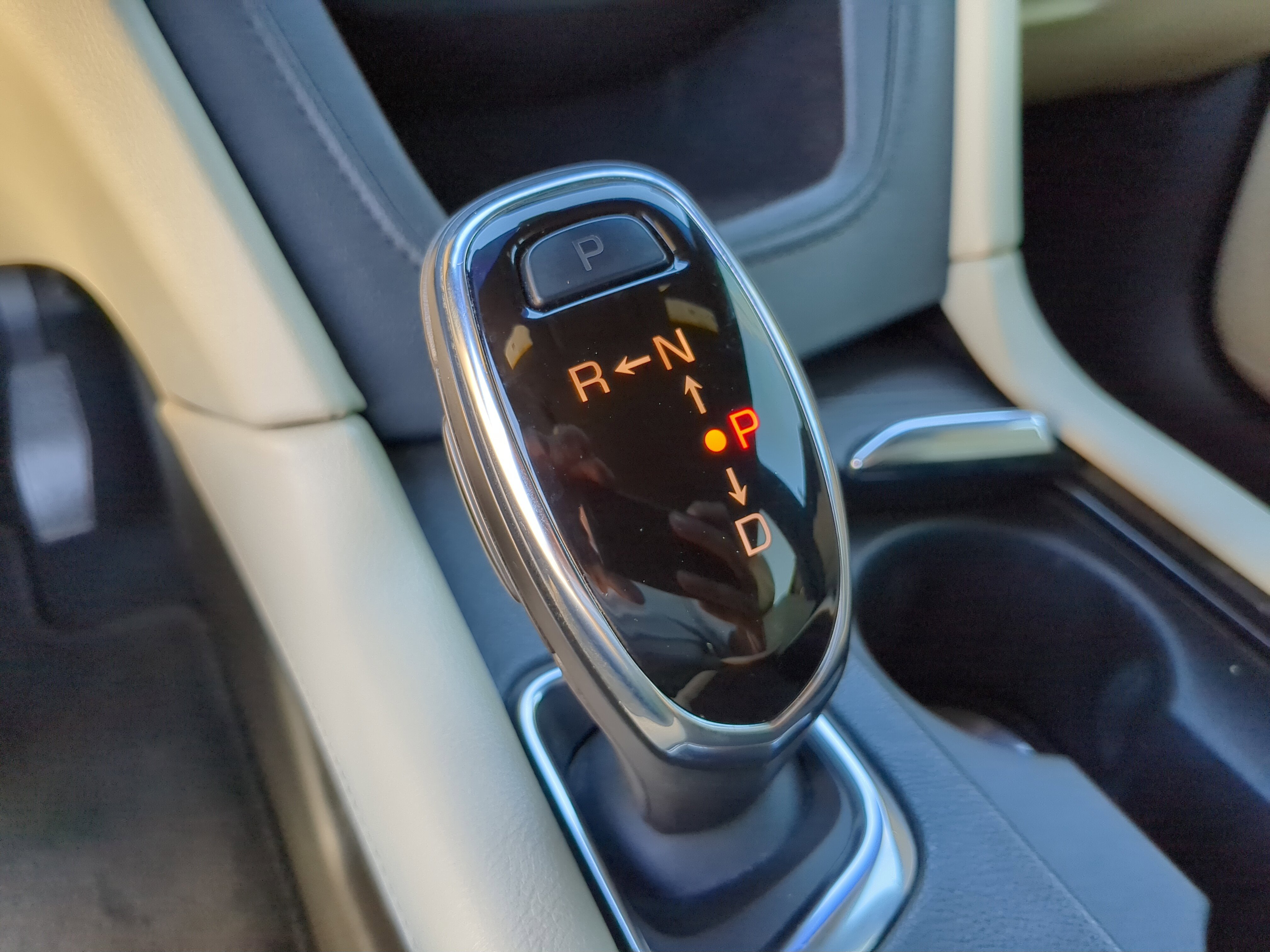 Used 2017 Cadillac XT5 Luxury w/ Driver Awareness Package image 26