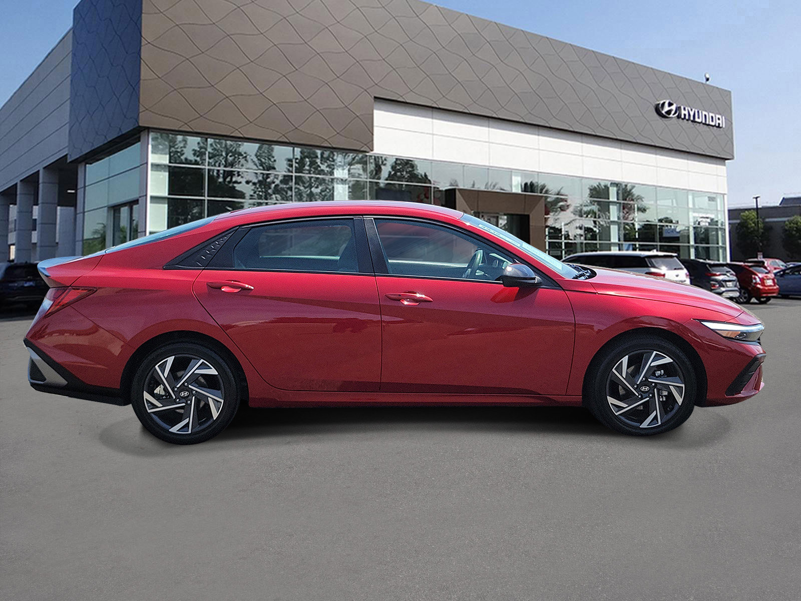 Certified 2025 Hyundai Elantra SEL image 3