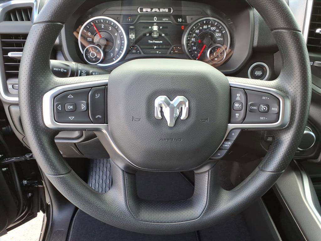 New 2026 RAM 1500 Express AWD/4WD image 17