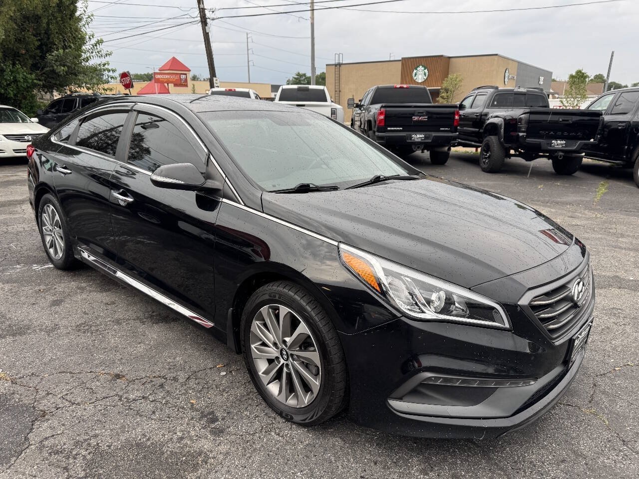 Used 2015 Hyundai Sonata FWD image 2