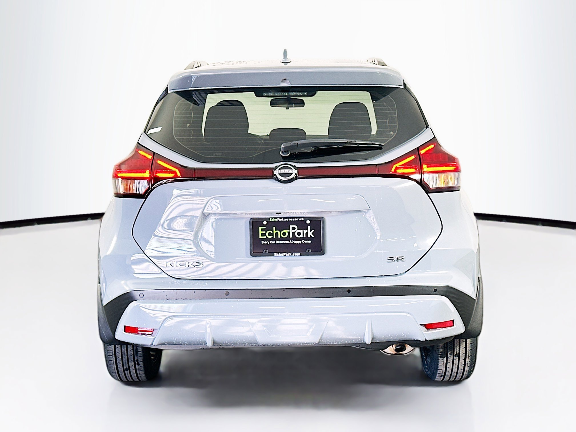 Used 2023 Nissan Kicks SR image 7