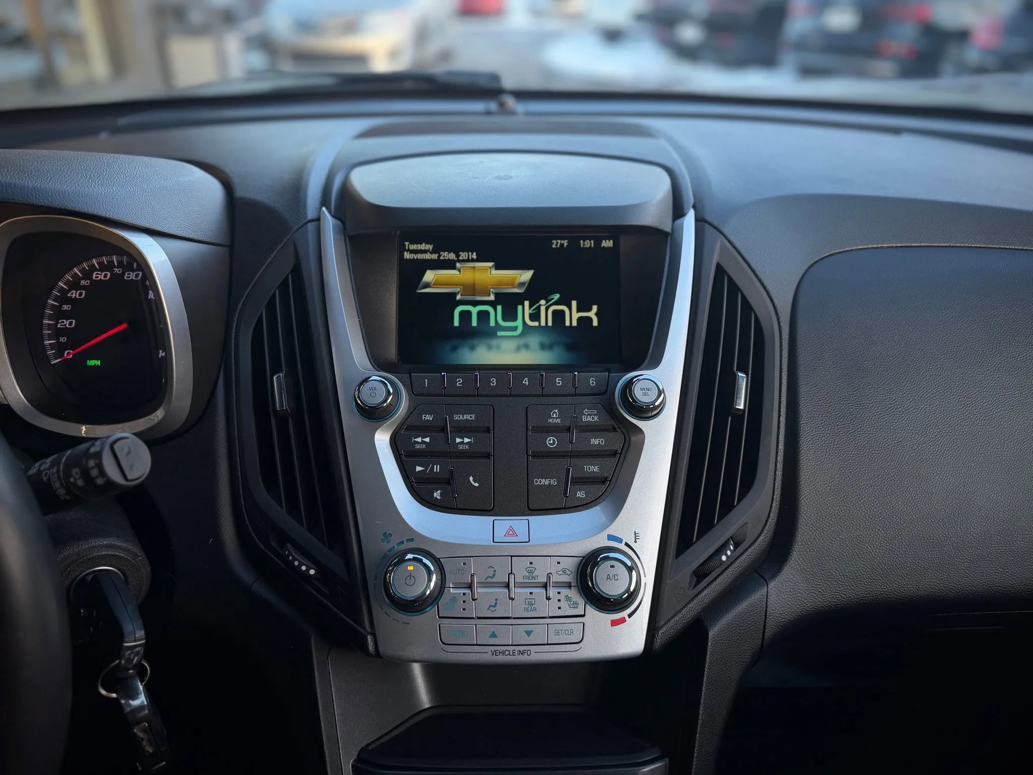 Used 2016 Chevrolet Equinox LT w/ Convenience Package image 12