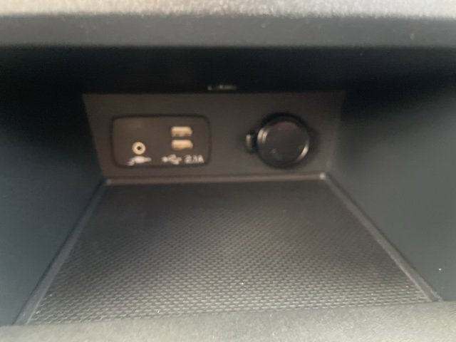 Used 2022 Subaru Crosstrek 2.0i Premium image 32