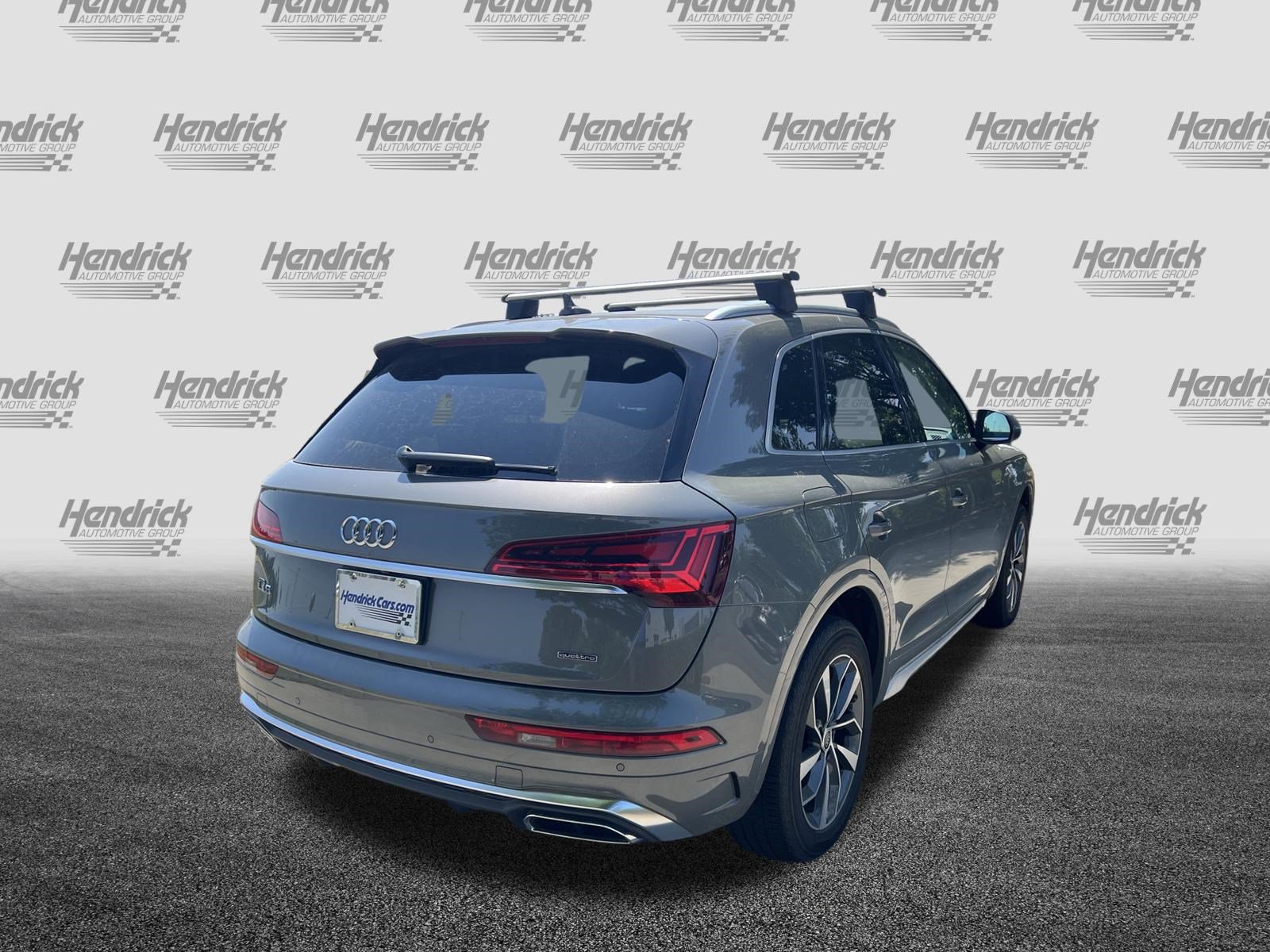 Used 2023 Audi Q5 2.0T Premium Plus w/ Premium Plus Package AWD/4WD image 10