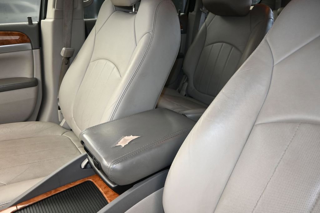 Used 2011 Buick Enclave CXL FWD image 14