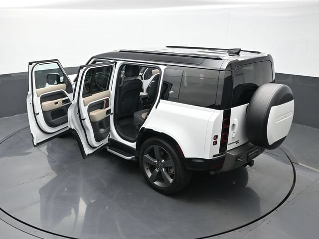 Used 2021 Land Rover Defender 110 X-Dynamic HSE AWD/4WD image 26