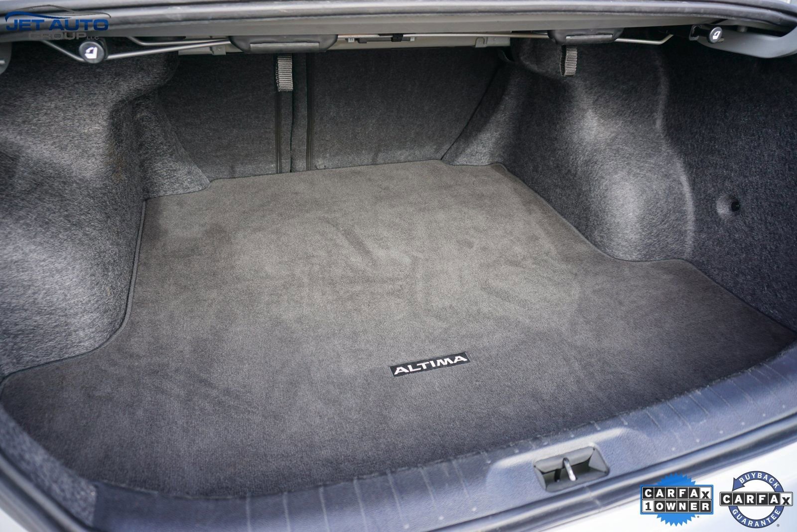 Used 2024 Nissan Altima 2.5 SV image 17