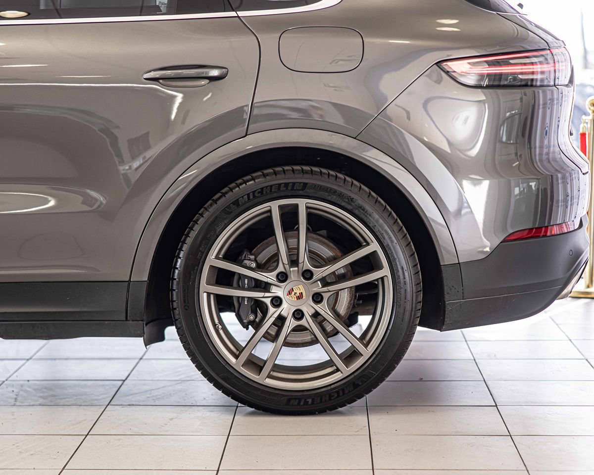 Used 2021 Porsche Cayenne E-Hybrid AWD/4WD image 9