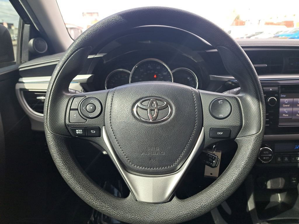 Used 2016 Toyota Corolla LE image 19