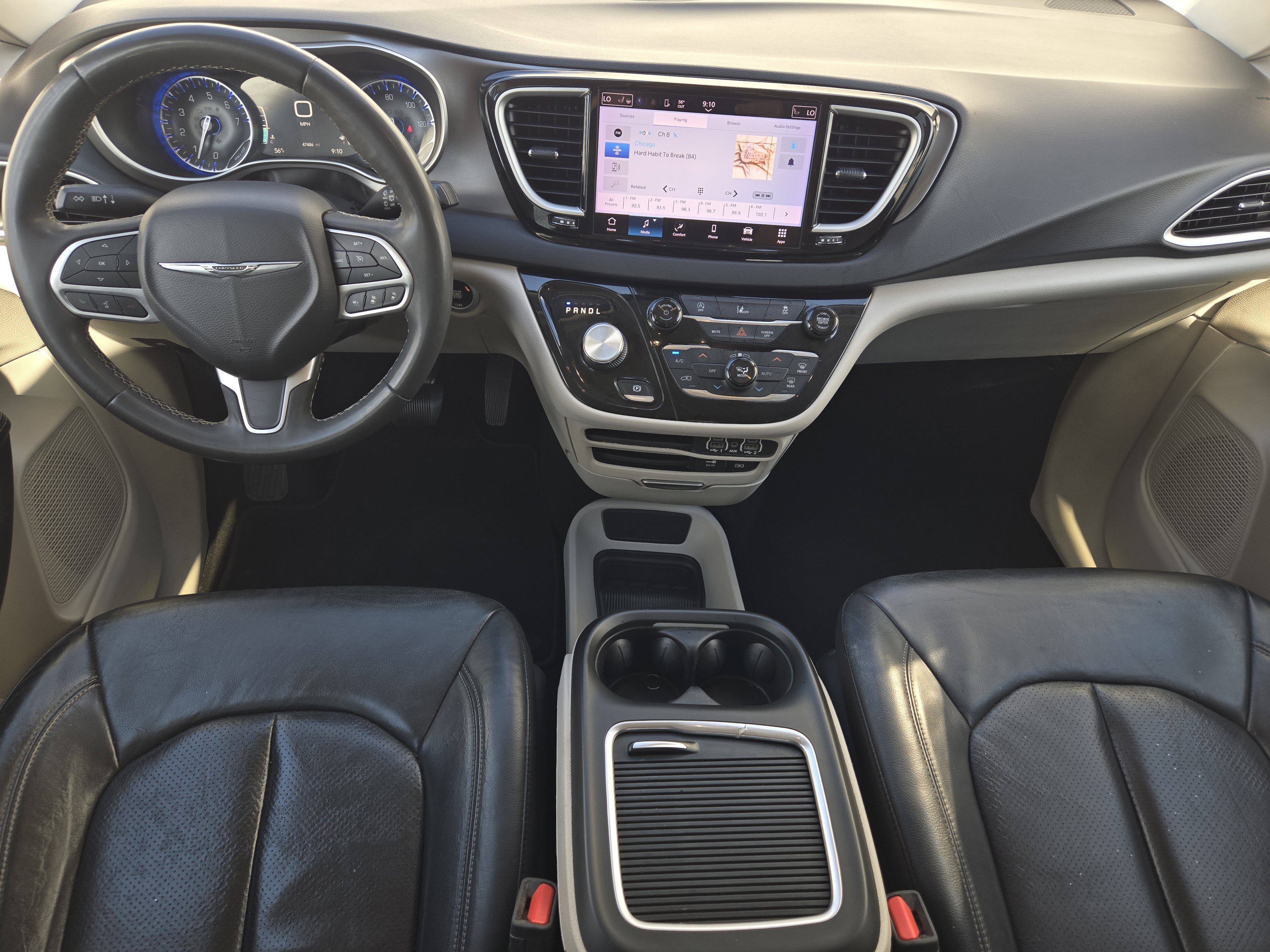 Used 2022 Chrysler Pacifica Touring-L FWD image 27