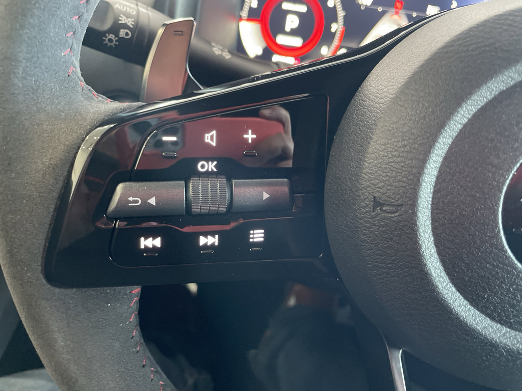 Used 2025 Nissan Z NISMO w/ Floor Mat Package image 13