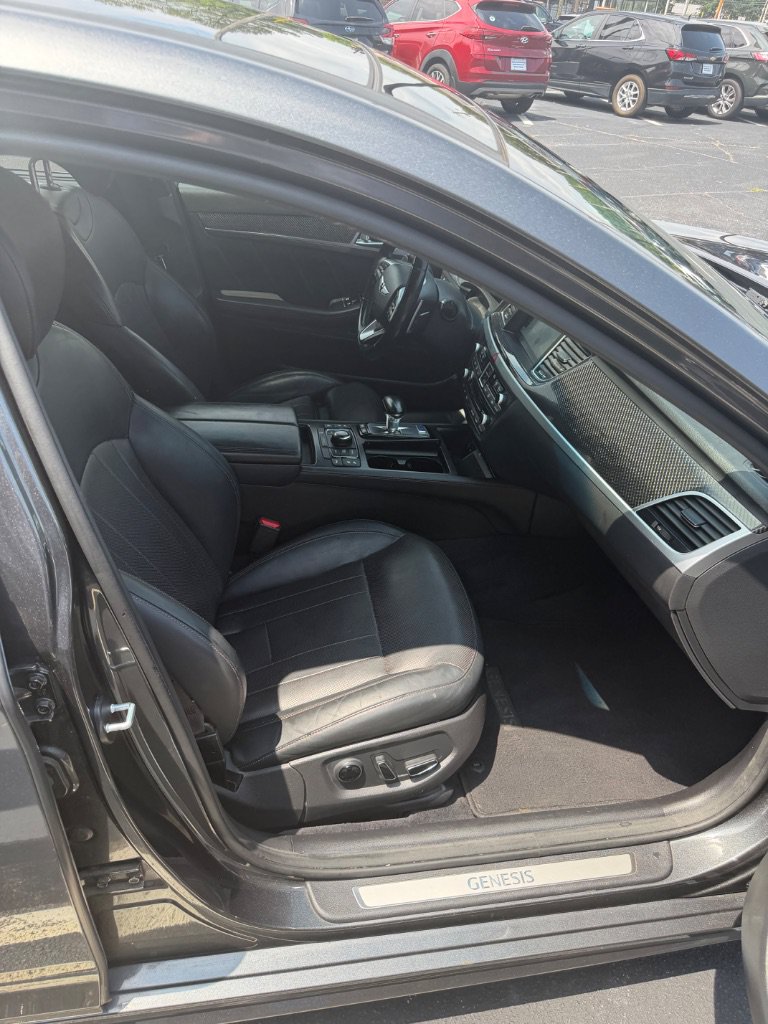 Used 2019 Genesis G80 3.3T Sport RWD image 29