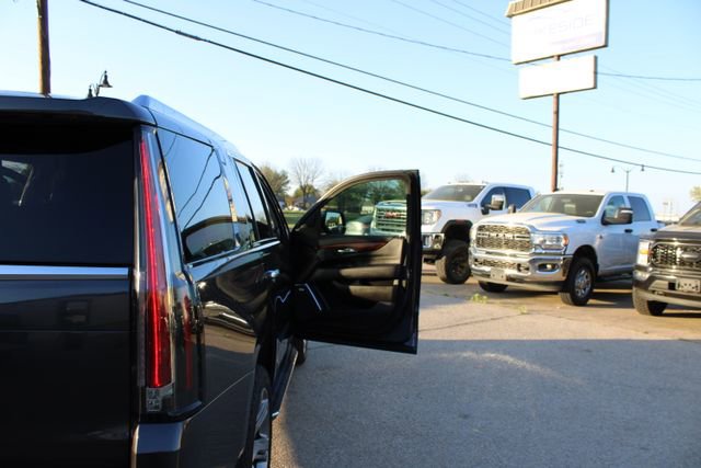 Used 2016 Cadillac Escalade Luxury RWD image 43