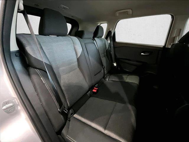 Used 2022 Nissan Rogue SV FWD image 29