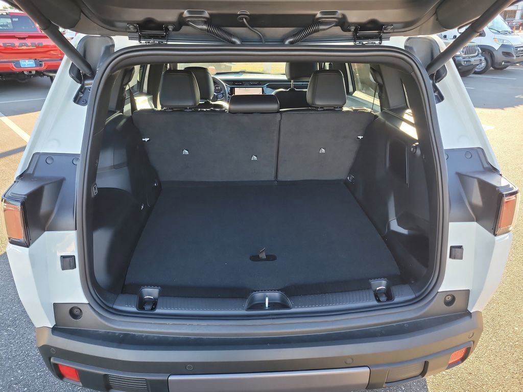 New 2026 Jeep Cherokee Limited image 9