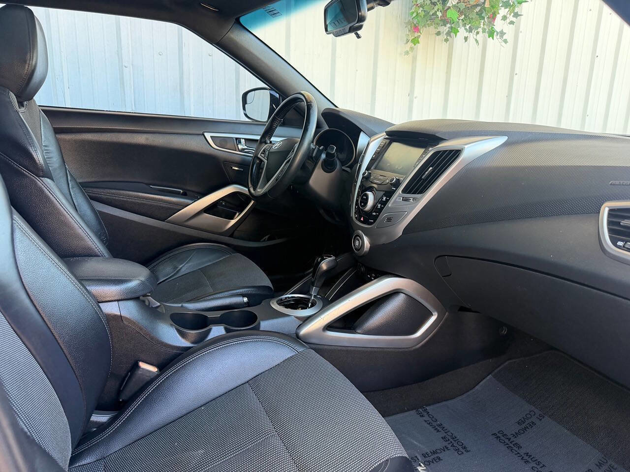 Used 2016 Hyundai Veloster w/ Option Group 03 FWD image 13