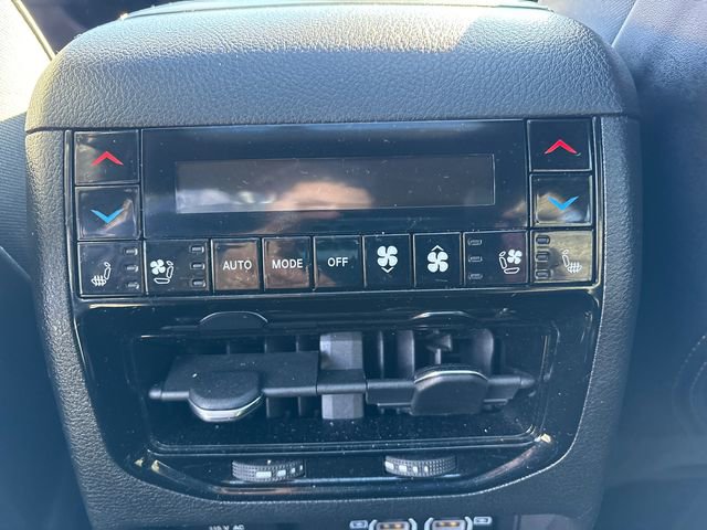 Certified 2023 Jeep Grand Cherokee L Summit AWD/4WD image 19