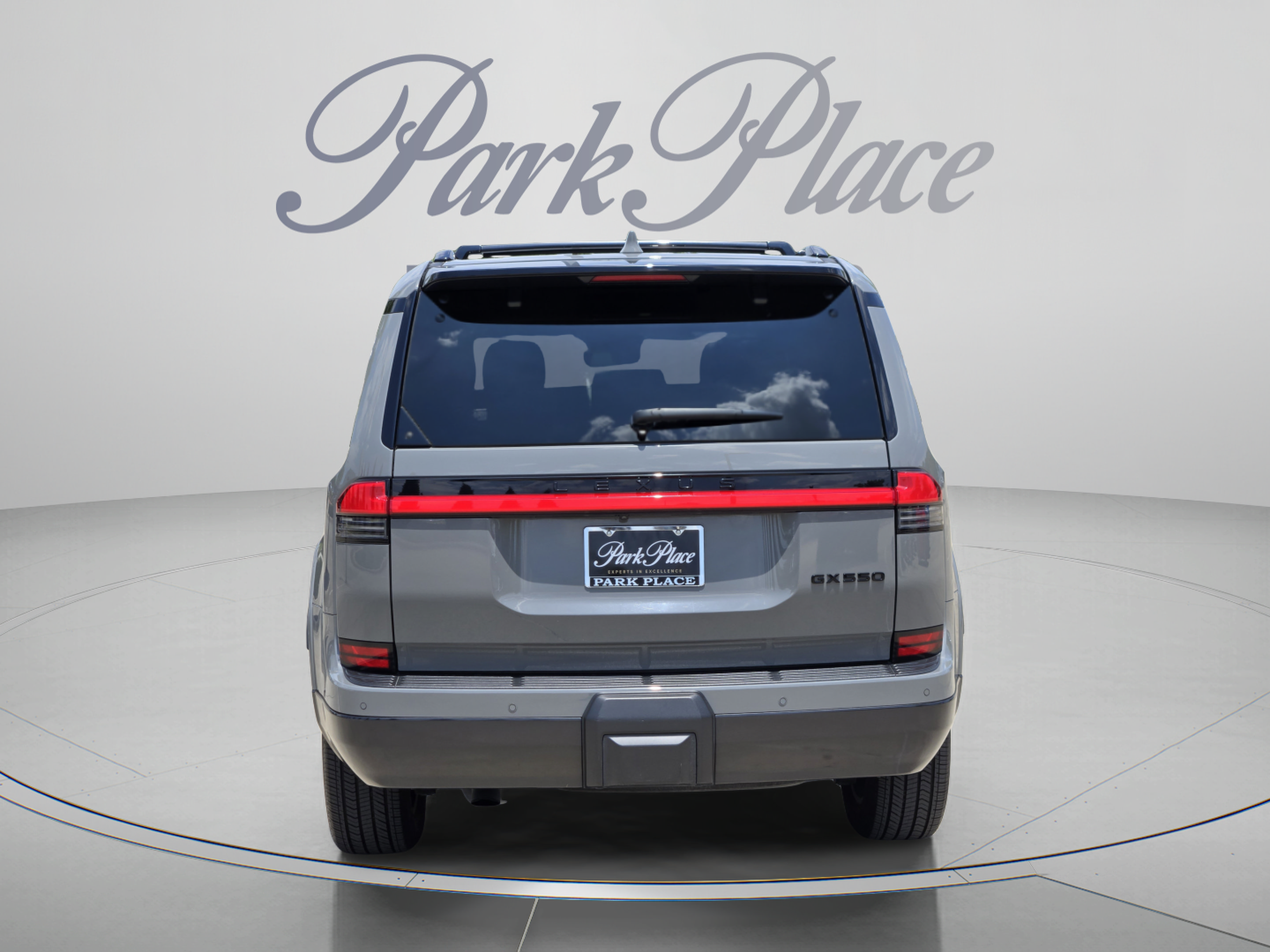 Used 2024 Lexus GX 550 w/ Cold Area Package AWD/4WD image 4