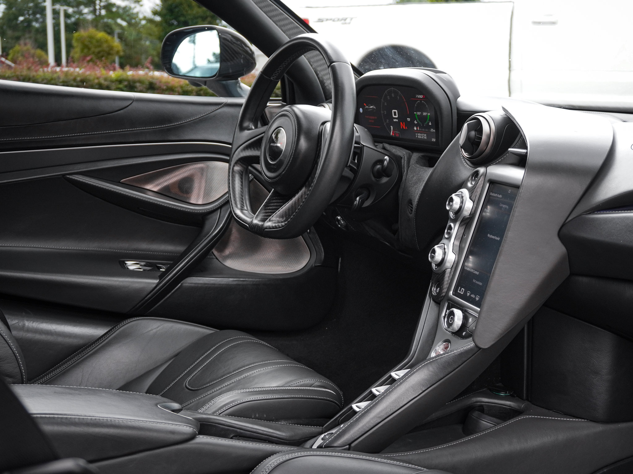 Used 2018 McLaren 720S Luxury RWD image 38
