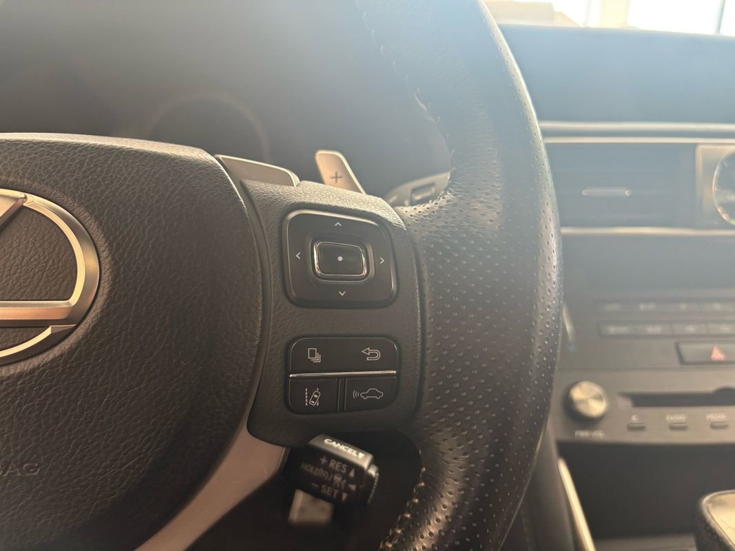 Used 2019 Lexus IS 300 F Sport w/ F Sport Package image 19