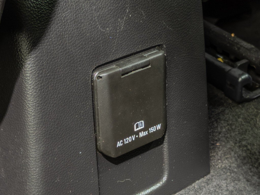 Used 2020 Chevrolet Trax Premier FWD image 17