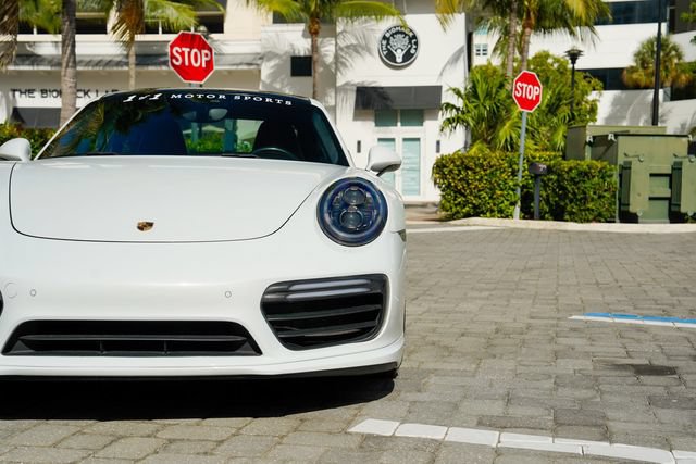 Used 2017 Porsche 911 4 Coupe AWD/4WD image 9