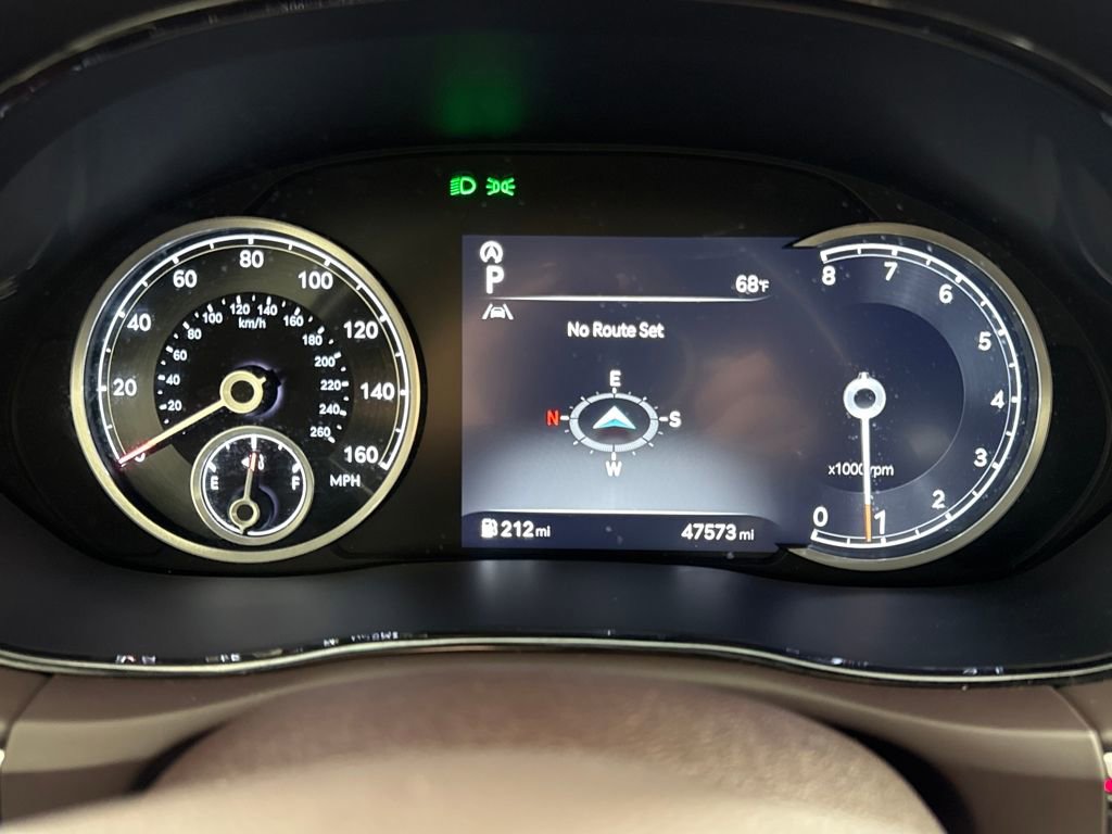 Certified 2022 Genesis GV70 2.5T w/ Advanced Package image 18