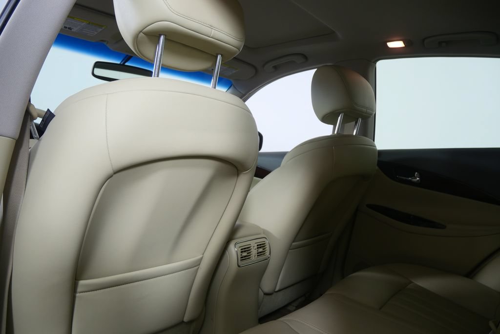 Used 2014 INFINITI QX50 Journey w/ Premium Package RWD image 16