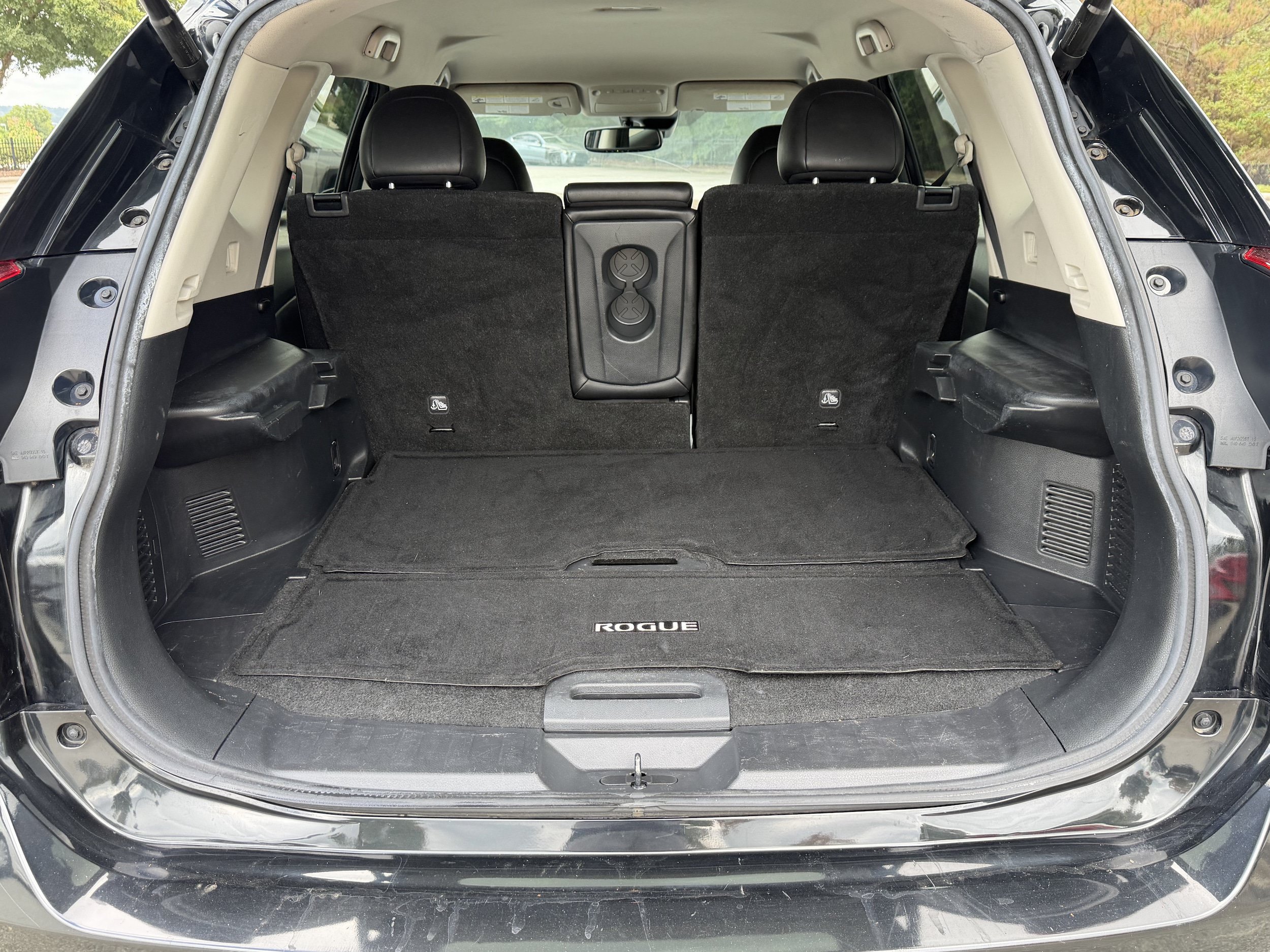 Used 2019 Nissan Rogue SL FWD image 29