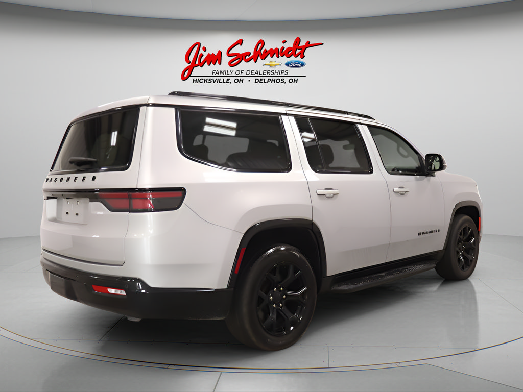 Used 2024 Jeep Wagoneer Series II AWD/4WD image 4