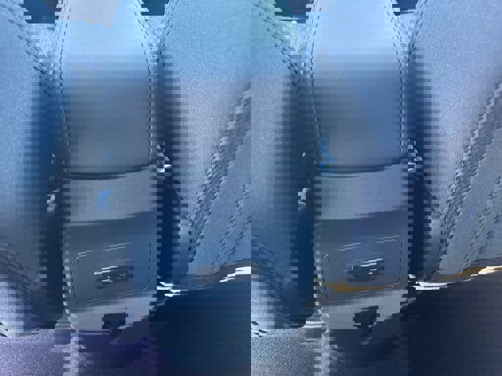 New 2025 Ford Maverick XLT image 18