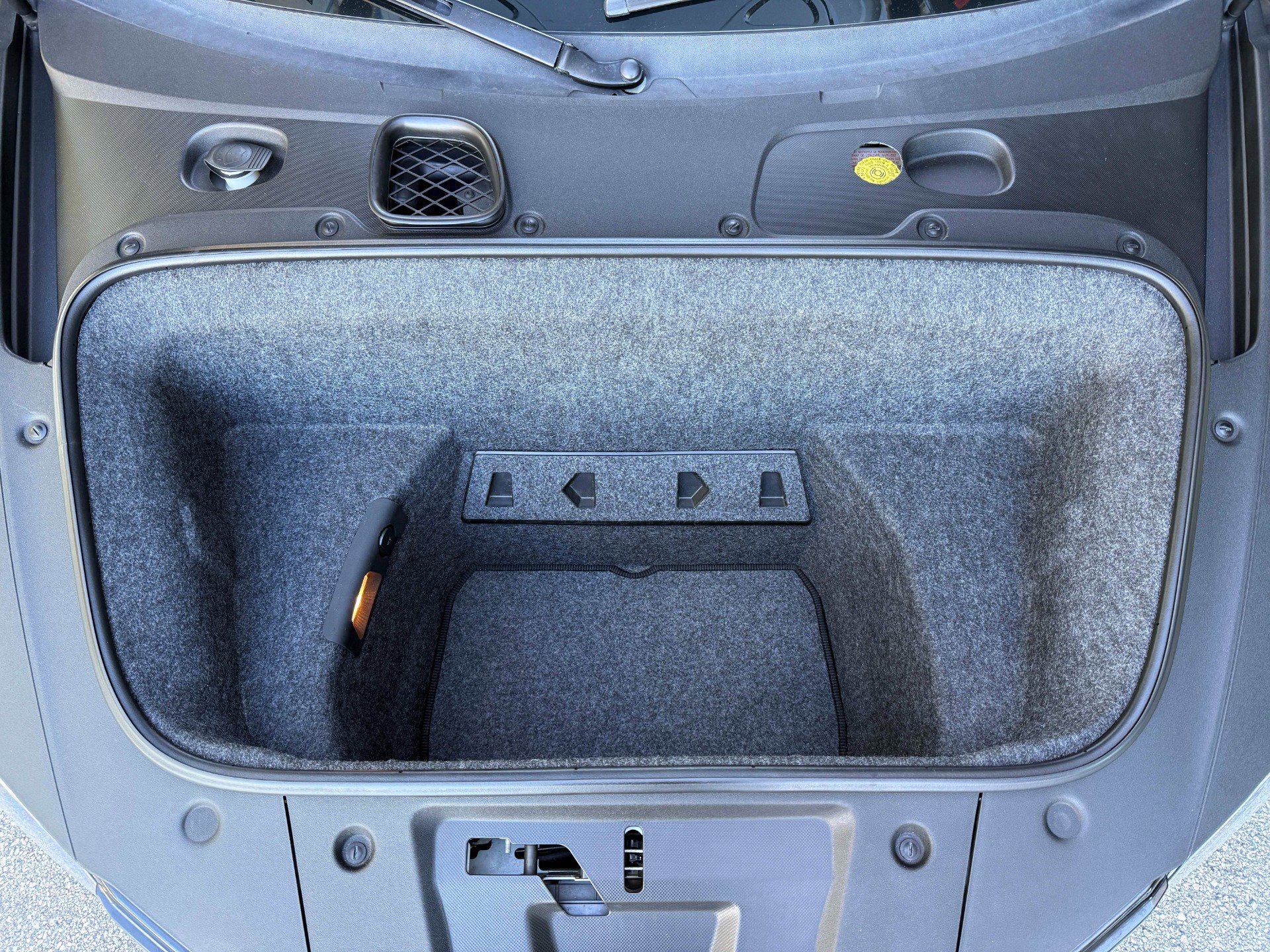 Used 2008 Audi R8 V8 image 28